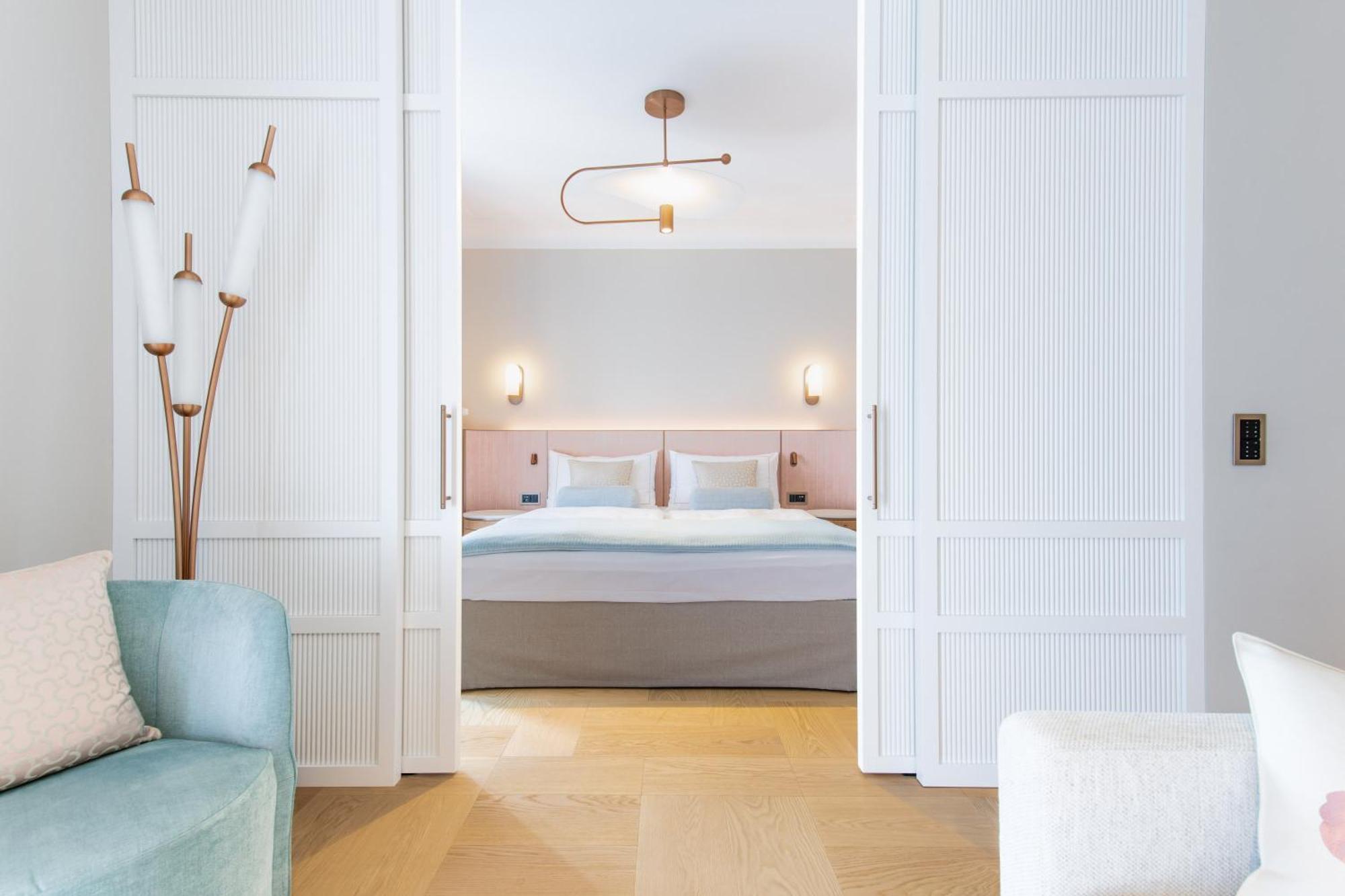 Art Deco Montana 4* Lucerna