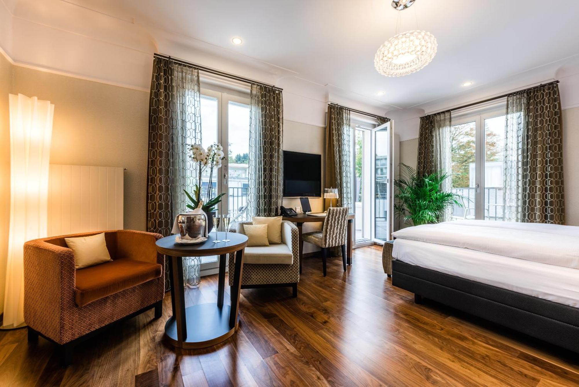 Hotel Art Deco Montana 4*